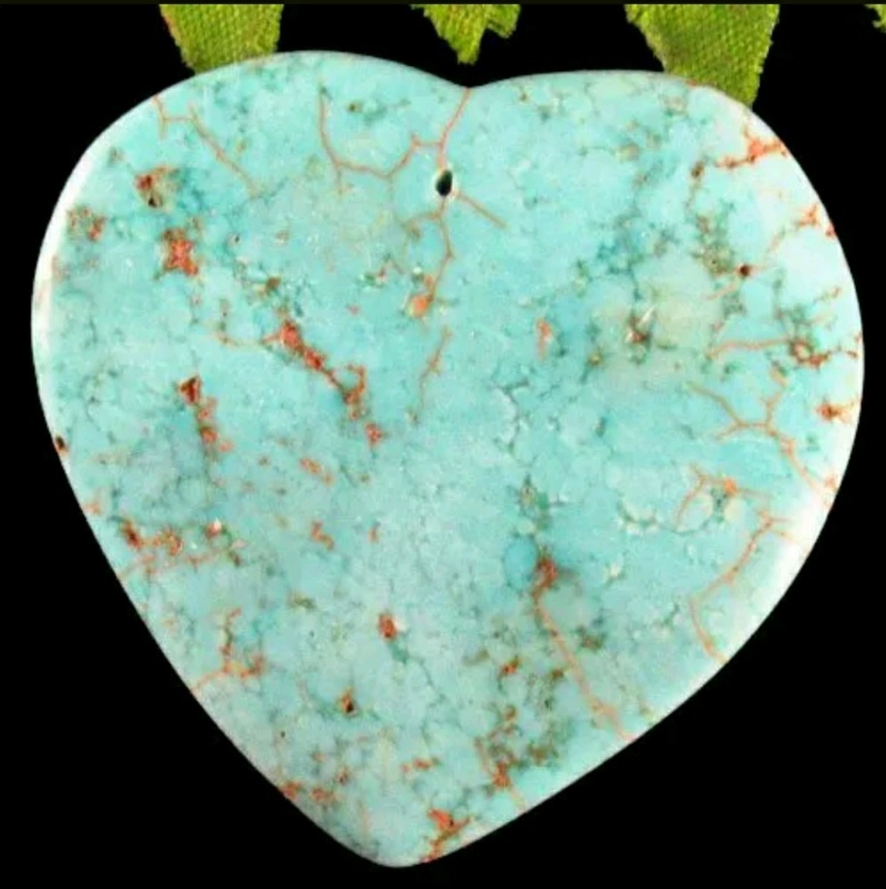 Pretty heart-shaped faux turquoise pendant